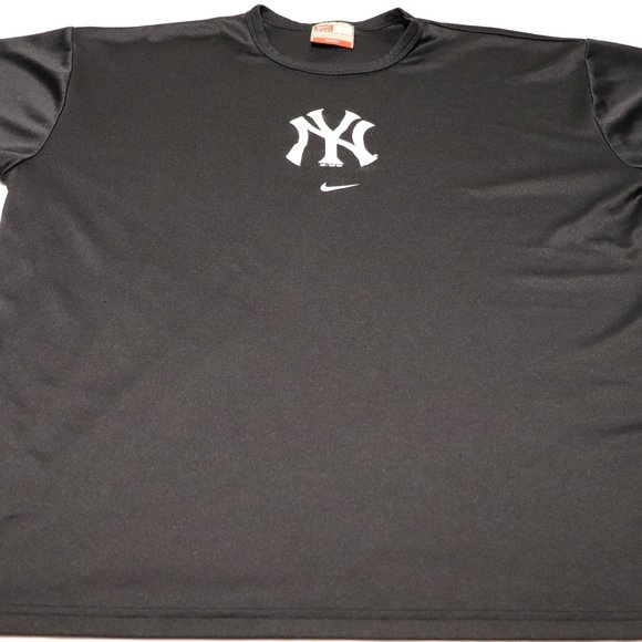Nike Yankee Tee - Picture 2 of 4